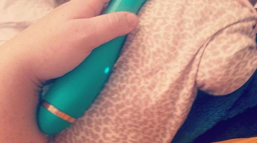 Bebeğinin hastalığı i&ccedil;in vibrat&ouml;r kullanan anne viral oldu