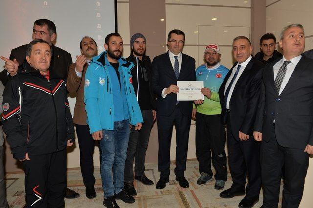 Özel Sporcular Türkiye Kayak Şampiyonası Erzurum’da başladı