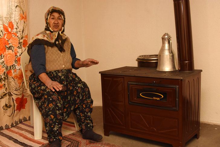  150 lira kira veriyor, elektrik parası ödememek için karanlıkta oturuyor G4