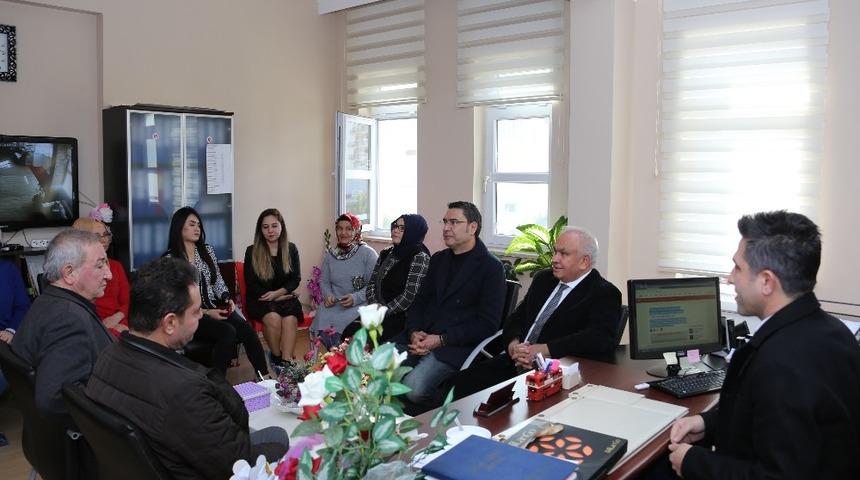 Tollu&rsquo;nun okul ziyaretleri devam ediyor