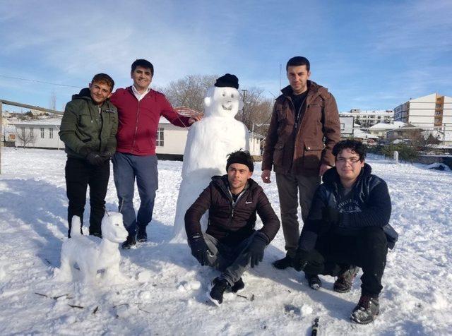 Çayıralan’da en güzel kardan adam yarışması