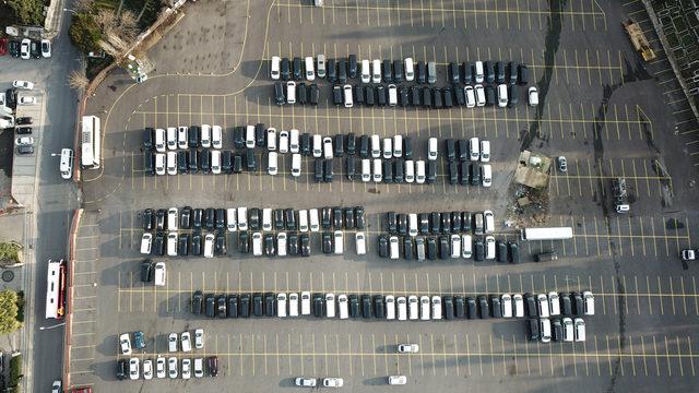 İstanbul'da otoparklar Uber araçlarıyla dolu