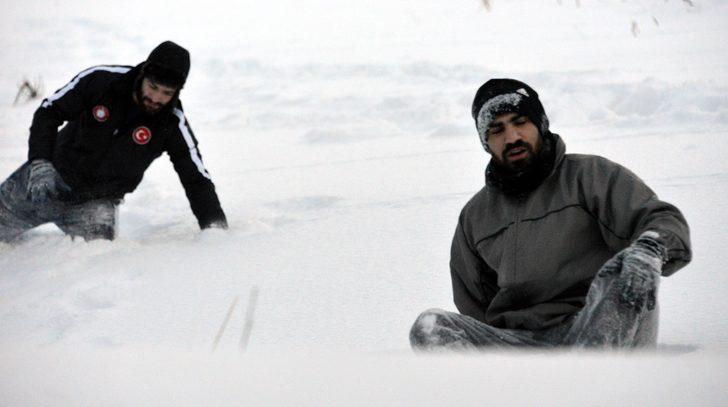 Eksi 18 derecede durmadan ilerlediler! G2
