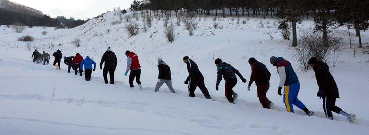 Eksi 18 derecede durmadan ilerlediler! G5