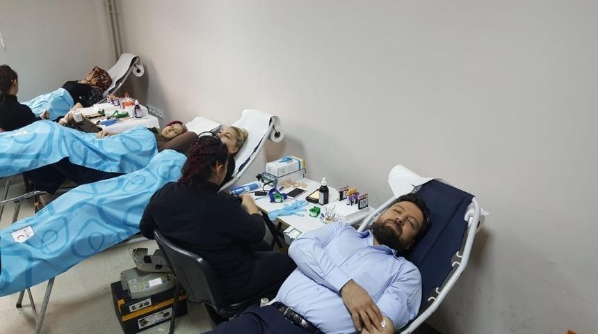Fatih Ortaokulu&rsquo;ndan kan bağışı kampanyasına destek