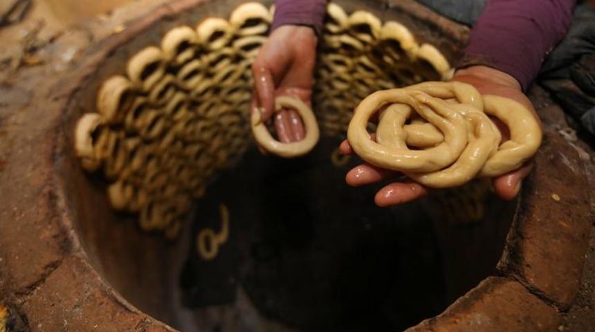 Günde 600 adet üretiyor! Tandır ekmeği 5 ay boyunca taze kalıyor