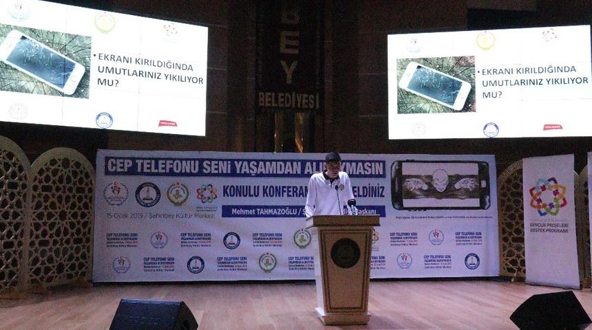 Gaziantep&rsquo;te cep telefonunun zararlarına y&ouml;nelik konferans