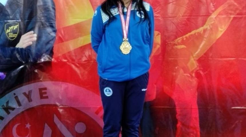 Kağıtsporlu teakwandocu, d&uuml;nya şampiyonası yolcusu