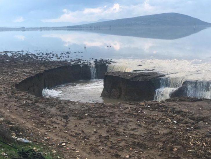 Yaklaşmayın uyarısına rağmen geldiler! Köylüler şaşkın G2