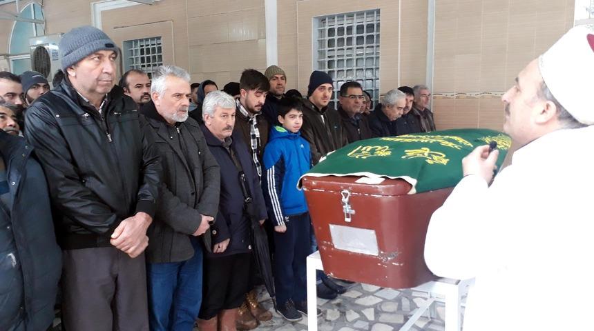 &Ouml;rdek avında &ouml;len Mesut Yıkılmaz da toprağa verildi