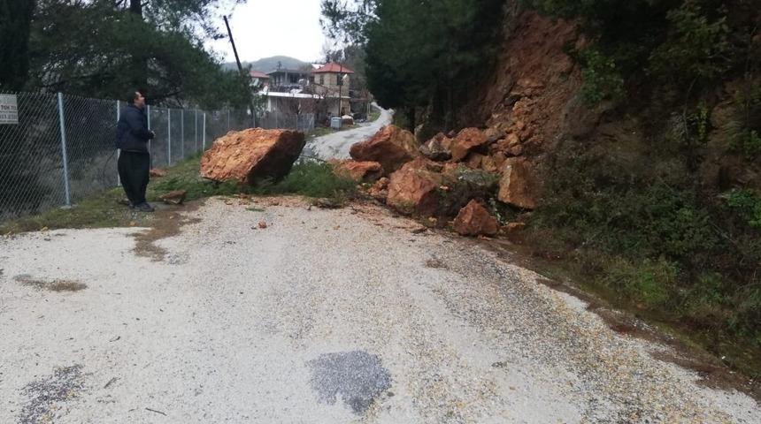 Heyelandan kapanan Uşakpınar yolu a&ccedil;ıldı