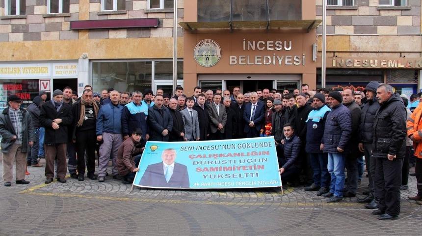 Başkan Karayol belediye &ouml;n&uuml;nde coşkuyla karşılandı