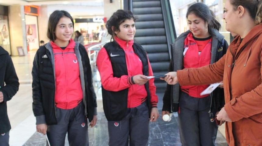 Mardin&rsquo;de &lsquo;Aile Hekimlerinizi Erken Tanıyın&rsquo; stantları a&ccedil;ıldı