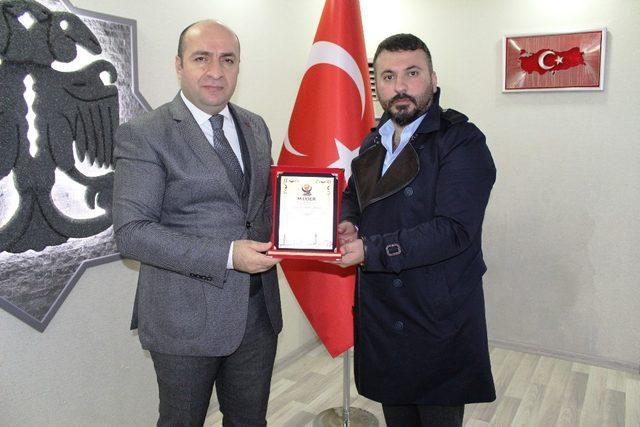 MİDDER’den Kaymakamı Çiftçi’ye plaket