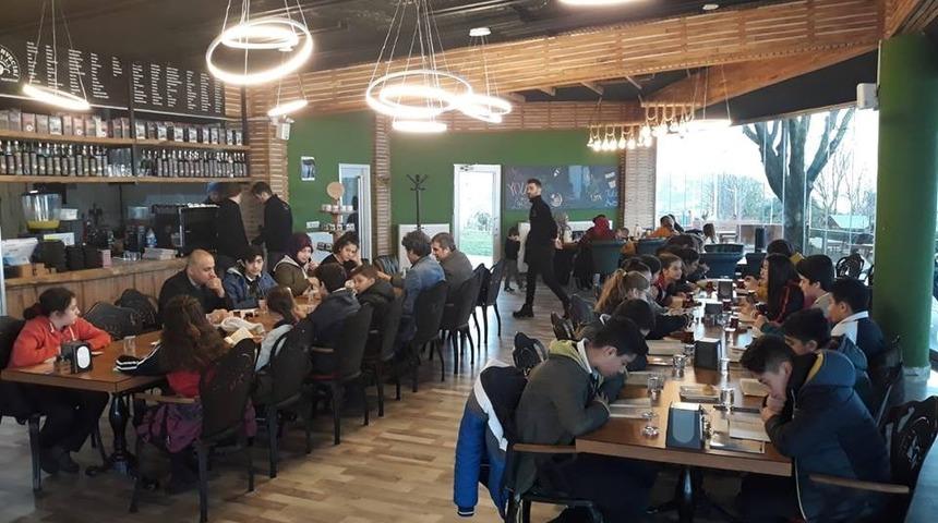 Başkan Yemenici, kitap okuma etkinliğine katıldı