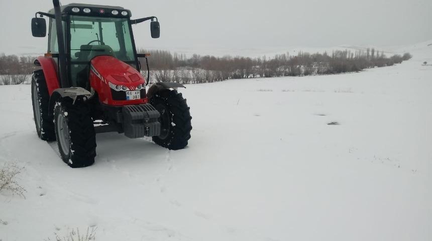 Yozgat&rsquo;ta kar yağışı b&ouml;lge &ccedil;ift&ccedil;isini sevindirdi