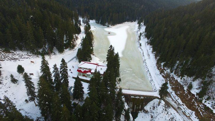  Akgöl Tabiat Parkı'ndaki göl buz tuttu G1