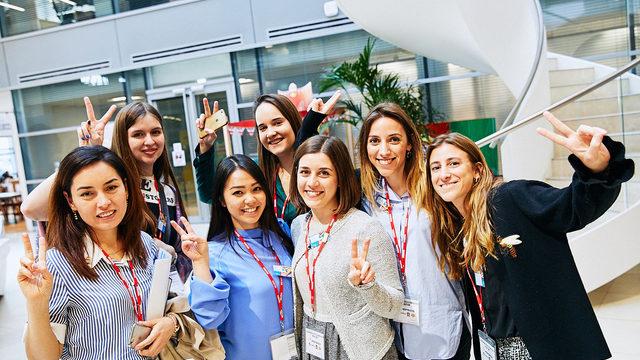 Üniversite mezunlarına “Daha Fazlasına Cesaret Et” daveti