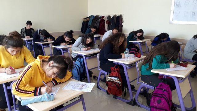 Kendi Sorularıyla Deneme Sınavı Yaptılar