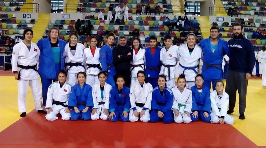 Balıkesir’de Salihli fırtınası esti