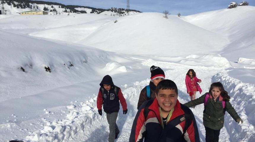 Sincik&rsquo;te okullar tatil edildi