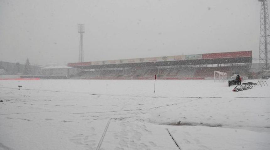 Boluspor - Galatasaray ma&ccedil;ı ertelendi
