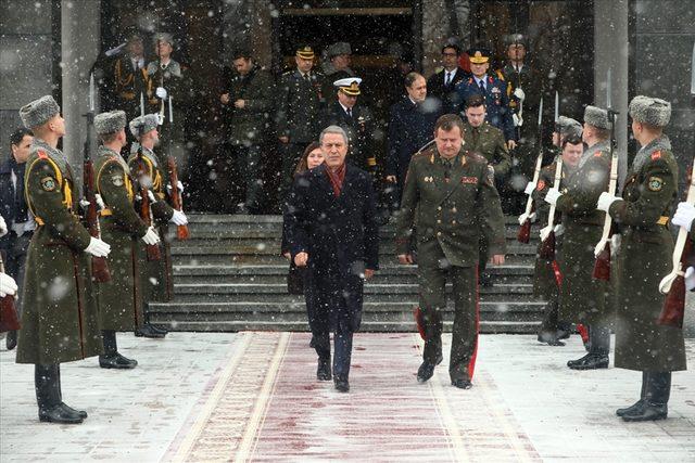 Milli Savunma Bakanı Akar Belarus'ta