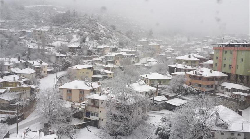 Muğla'da eğitime kar engeli