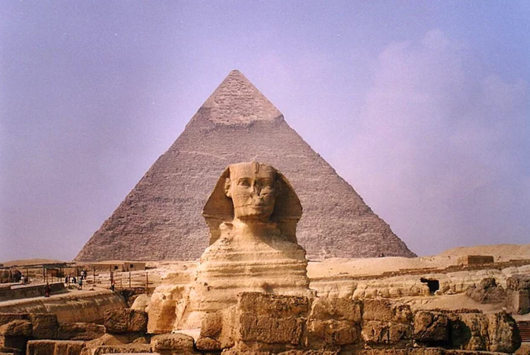 Keops Piramidi'nin sırrı ortaya &ccedil;ıktı! Meğer KGB de peşindeymiş