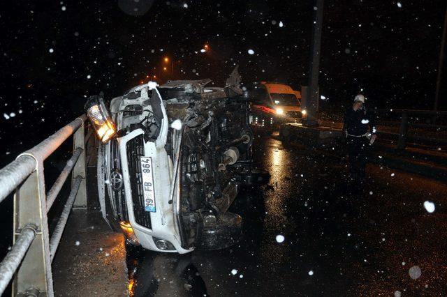 Ankara'da kar yağışı kazalara neden oldu: 3 yaralı