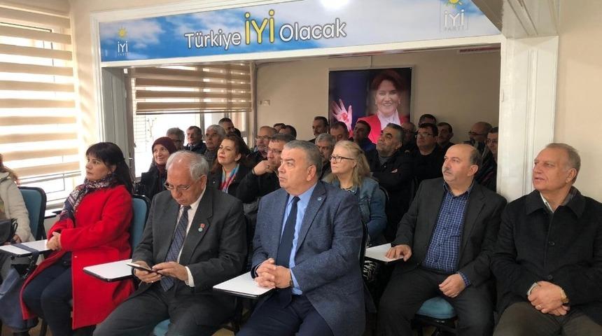 İYİ Parti&rsquo;ye başkan dayanmıyor