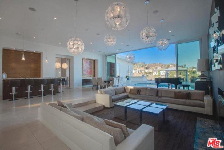 Instagram fenomeni Dan Bilzerian yine gündemde! Bu defa...  G5