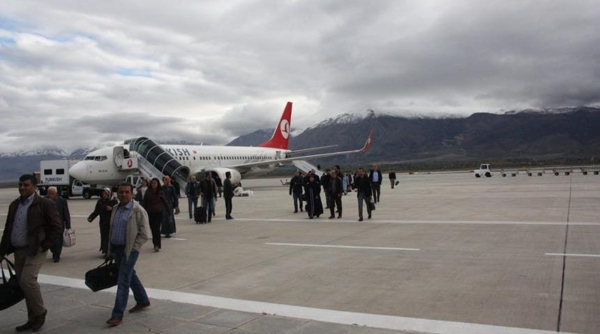 Erzincan Havalimanı&rsquo;nda 494 bin 226 yolcuya hizmet verildi