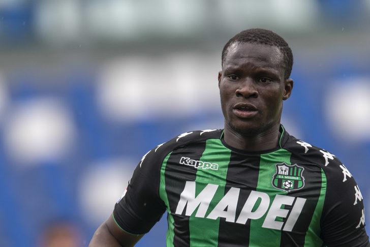  Sassuolo’da Matri, Raspadori ve Boateng gibi yıldızların arkasında kalan Babacar, bu kez F.Bahçe’ye gelmeye ikna oldu.