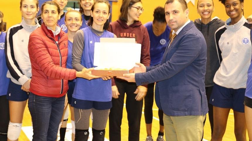 Aydın’ın sultanlarına tatlılı başarı dileği