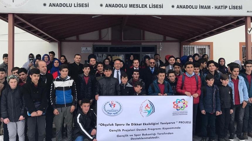 &Ouml;ğrenciler dikkat eksikliğini ata sporu ok&ccedil;uluk ile yeniyor