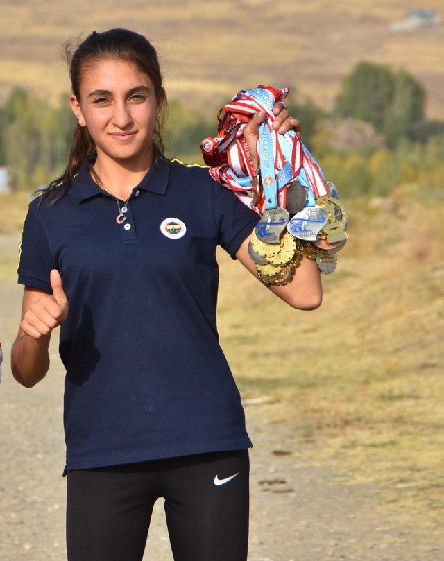 Muradiyeli atlet Zeynep, Portekiz'de Türkiye'yi temsil edecek