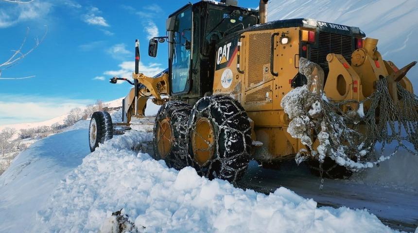 Van’da 118 yerleşim yeri ulaşıma kapandı
