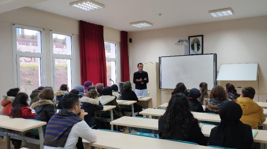 Düzce Turgut Özal Anadolu Lisesi’nden Düzce Üniversitesi’ne Ziyaret