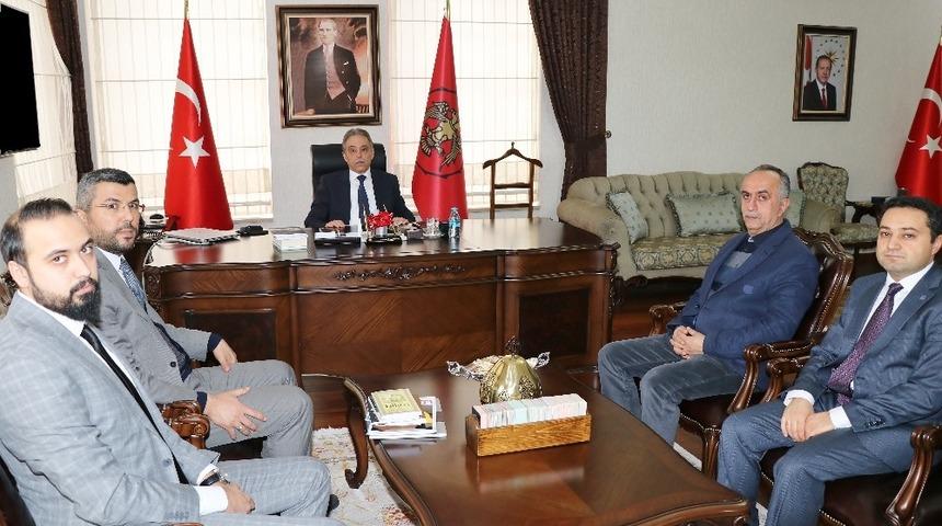 Makina M&uuml;hendisleri Odası Vali Toprak&rsquo;a &ccedil;alışmalarını anlattı