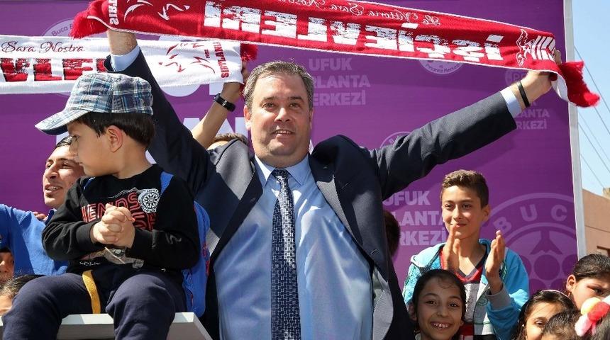 Buca&rsquo;da 3 muhteşem a&ccedil;ılış