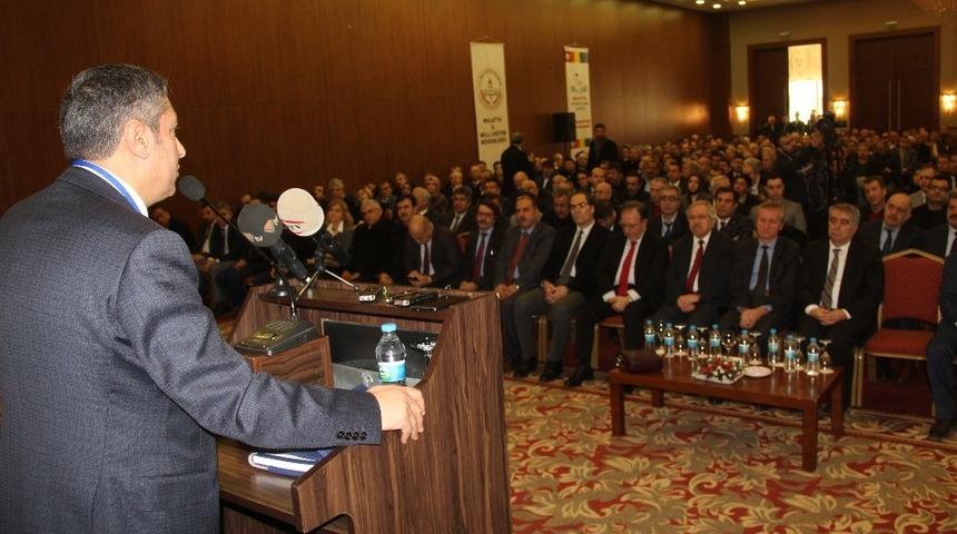 Malatya&rsquo;da 2023 Eğitim Vizyonu &Ccedil;alıştayı d&uuml;zenlendi