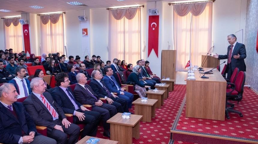 Şeyh Edebali &Uuml;niversitesi&rsquo;nde "Meslek ve Ahlak" konulu konferans verildi