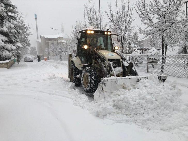 Odunpazarı Belediyesi ekipleri kar mesaisinde G2