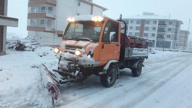 Odunpazarı Belediyesi ekipleri kar mesaisinde G3