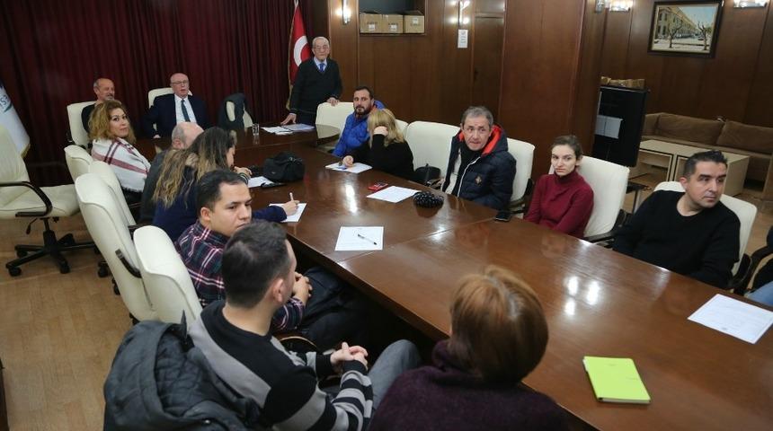 Kazım Kurt fotoğraf&ccedil;ılık at&ouml;lyesinin ilk dersine katıldı