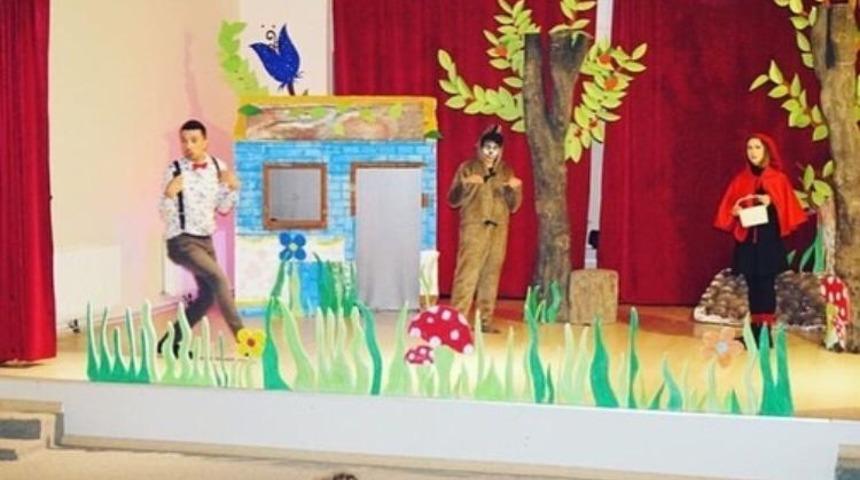 Kırmızı Başlıklı Kız M&uuml;zikali ilgiyle izlendi