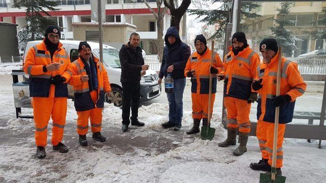 Afyonkarahisar’da kar temizleme seferberliği