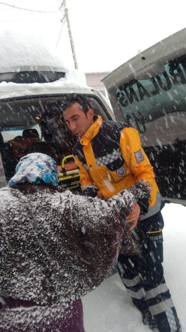 Yahyalı’da Hemodiyaliz hastalarının imdadına paletli ambulans yetişti