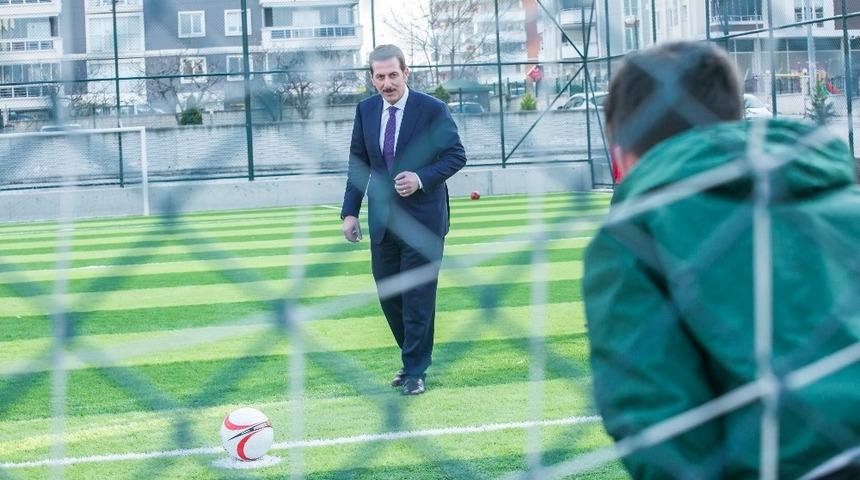 Gen&ccedil;lere yapılan yatırım başarıya d&ouml;n&uuml;ş&uuml;yor